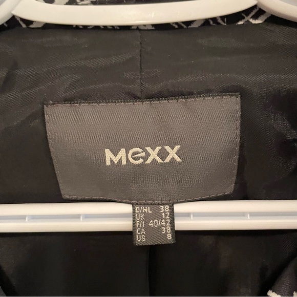 LIGHT WEIGHT JACKET - Picture 5 of 8